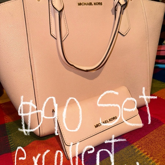 All ORIGINAL MICHAEL KORS make an offer - Picture 1 of 8